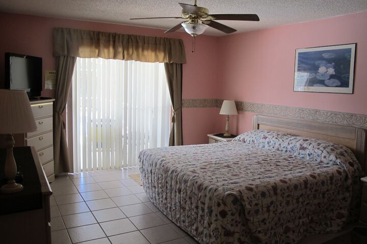 Room 10 of 44