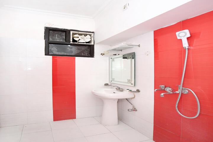 OYO 12972 Hotel Krishna Castle