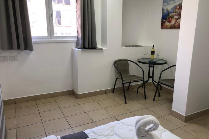 Room 82 of 140