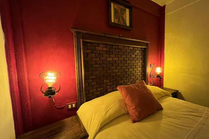 Room 21 of 156