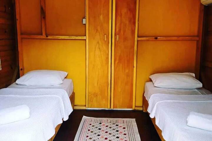 Room 43 of 138