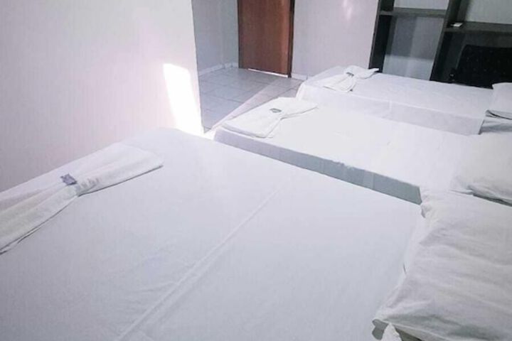 Room 9 of 20