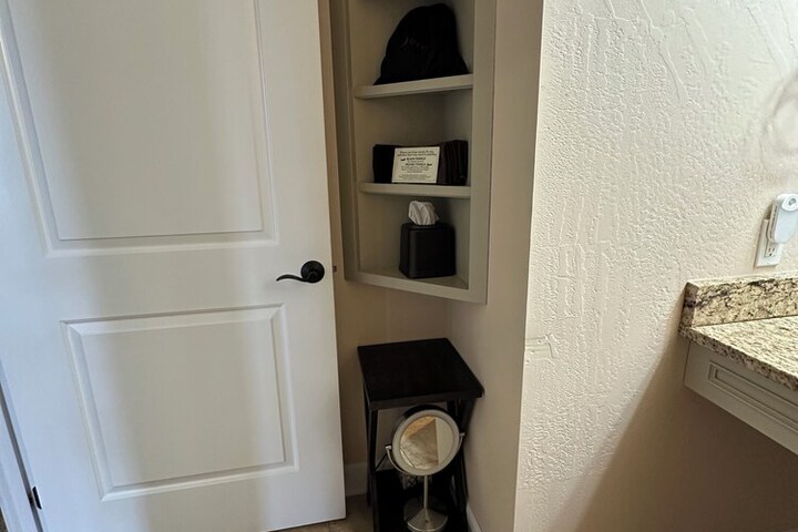Room 58 of 149