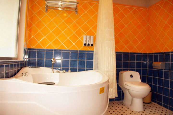 Photo 9