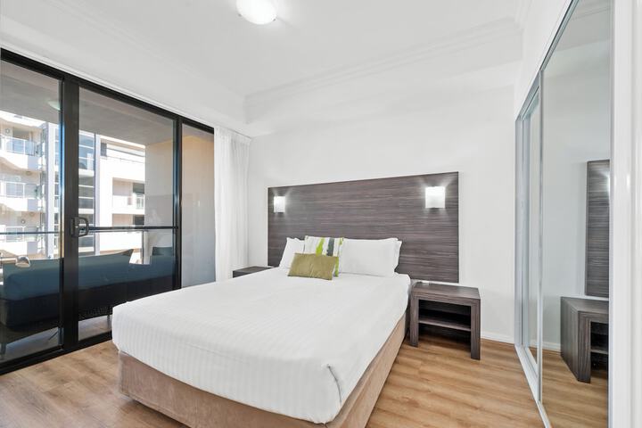 Room 4 of 51