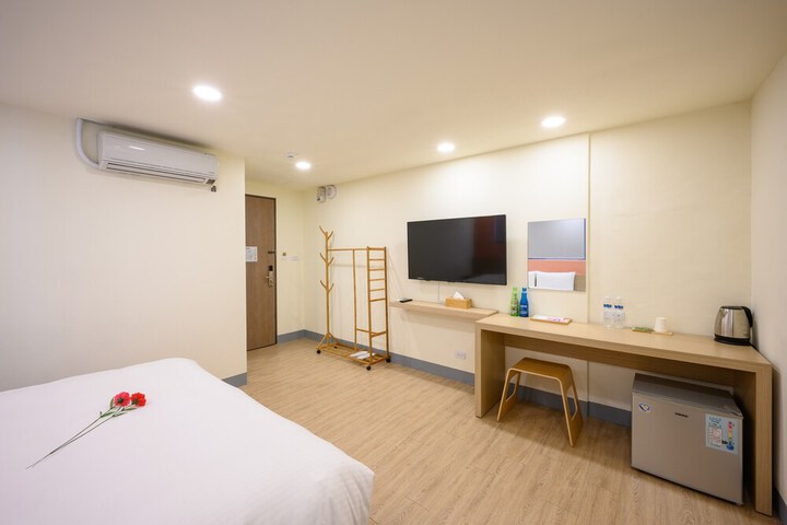 Room 7 of 31