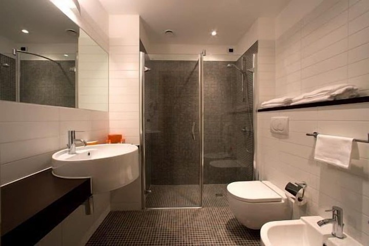 Bath Photo