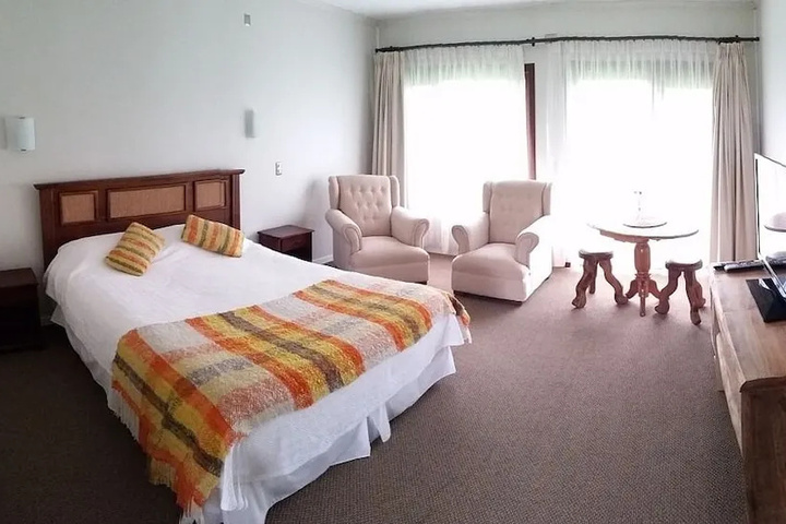 Room 2 of 13