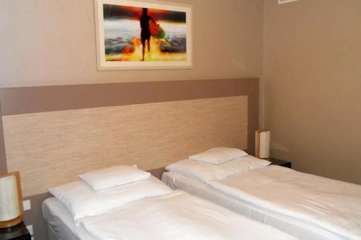 Room 2 of 26