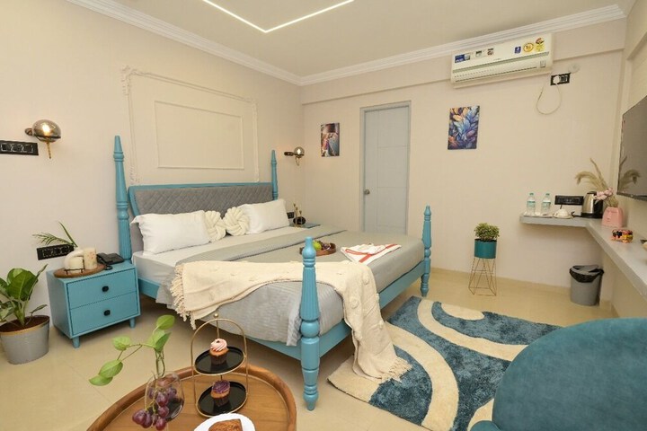 Room 9 of 22