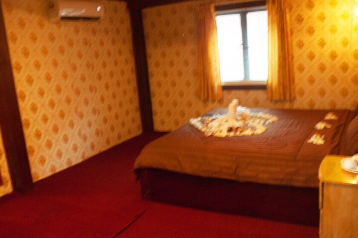 Room 13 of 45