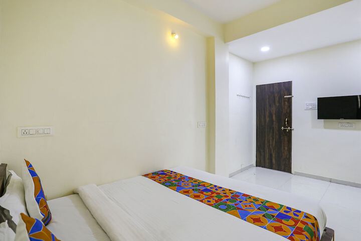 Room 18 of 22