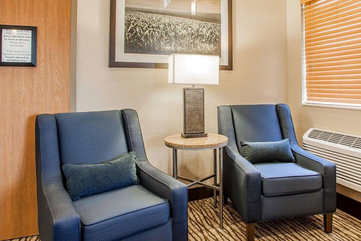 Hotel Interior 5 of 31