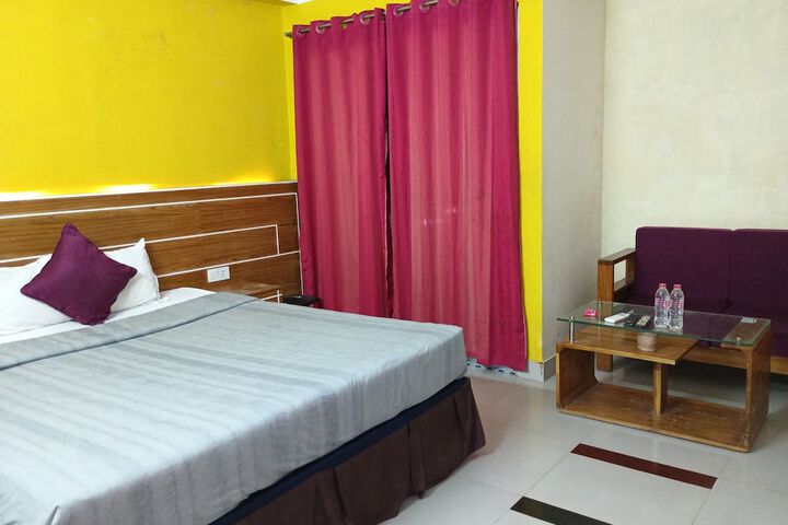 Room 10 of 20