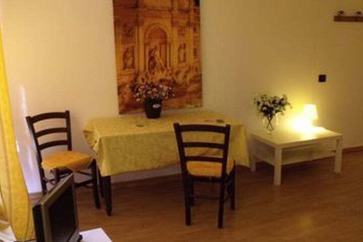 Room 33 of 50