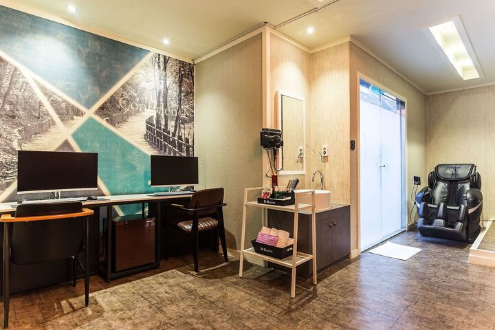 Room 29 of 57