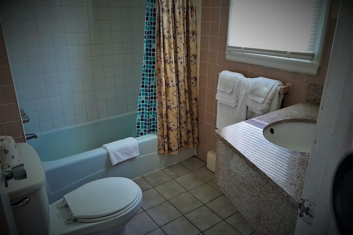 Room 7 of 13