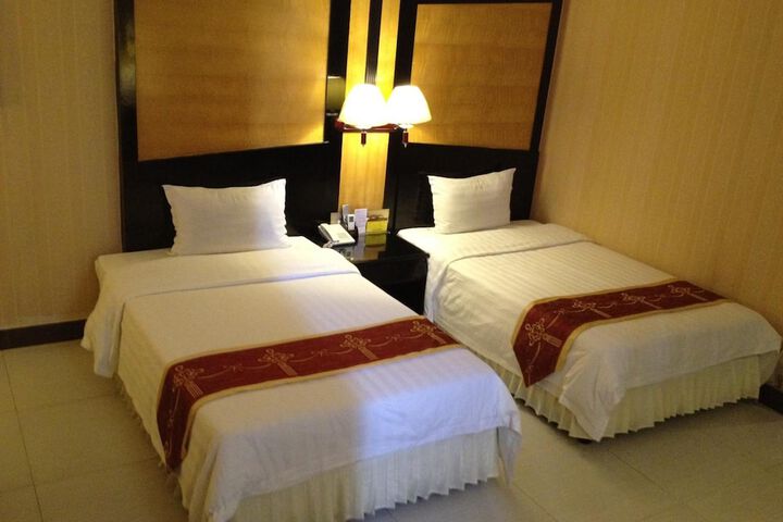 Room 9 of 55
