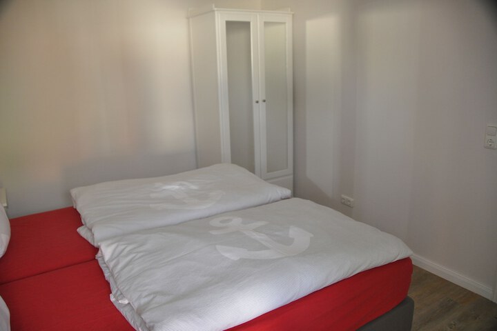 Room 15 of 81
