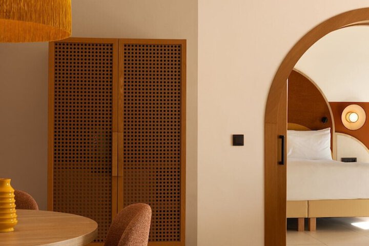 Room 69 of 229