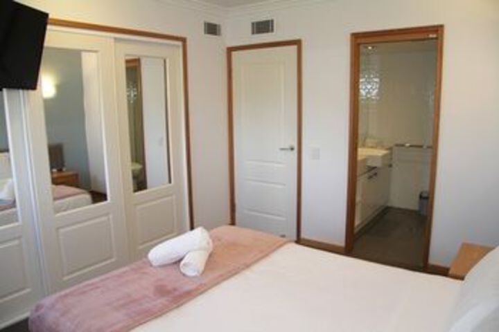 Room 56 of 107