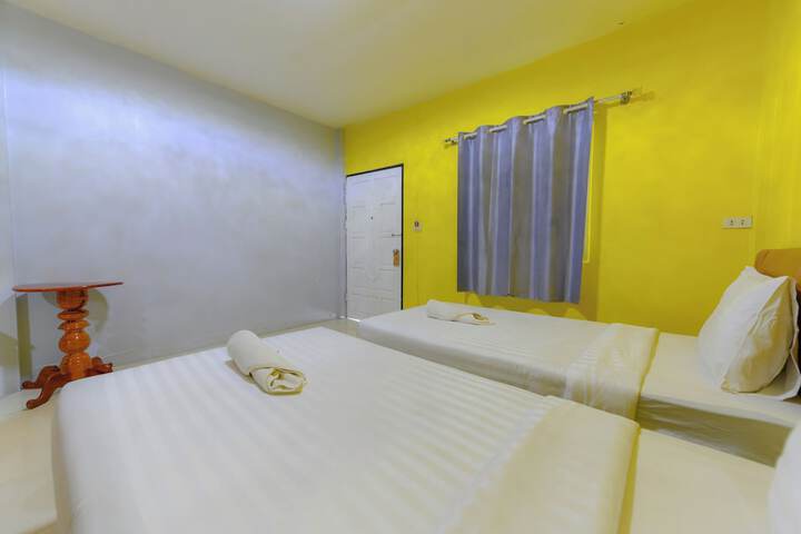 Room 10 of 97