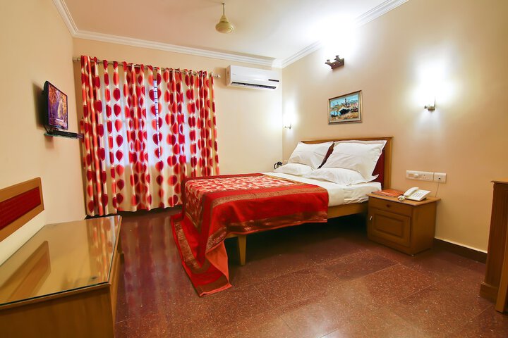 Room 27 of 41