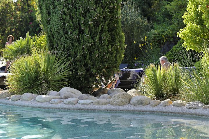Hotel with Pool
