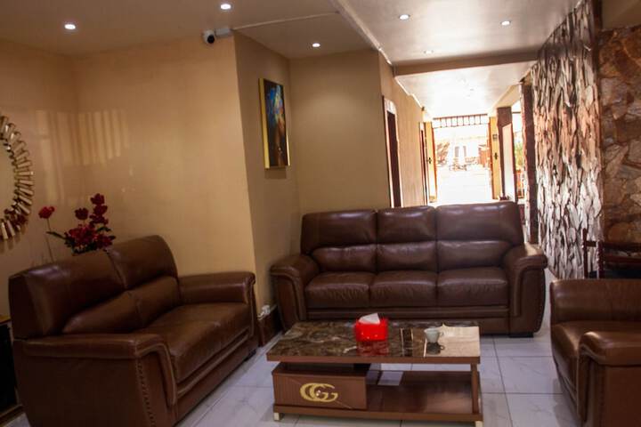 Room 9 of 29