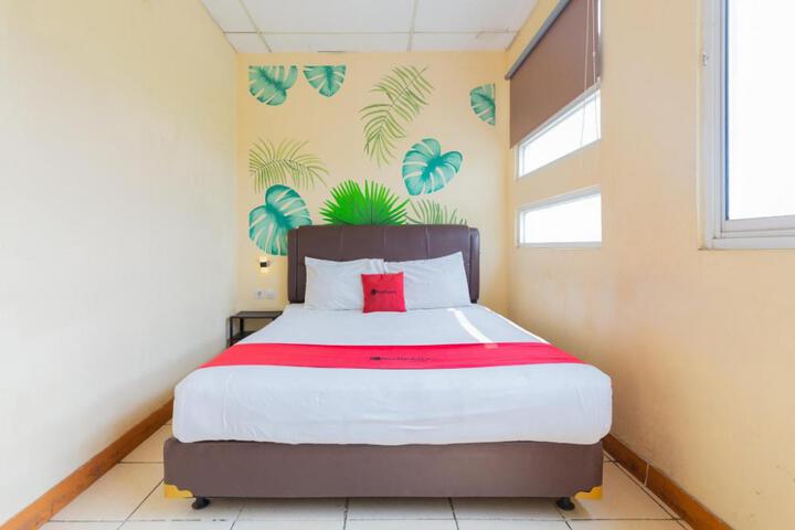RedDoorz at Iodium Residence Cikarang