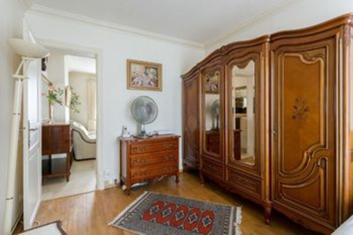 Room 22 of 43