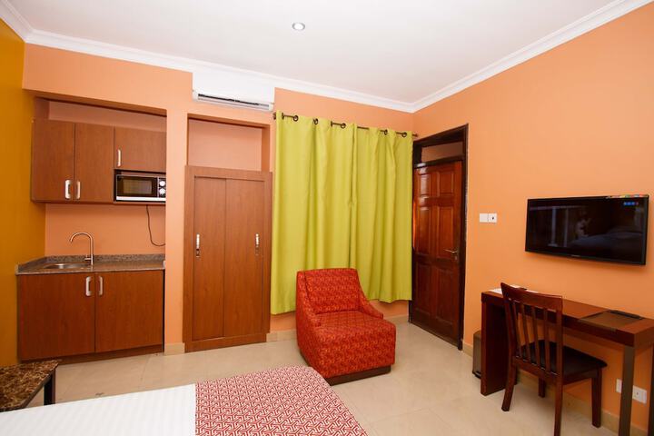 Room 16 of 44