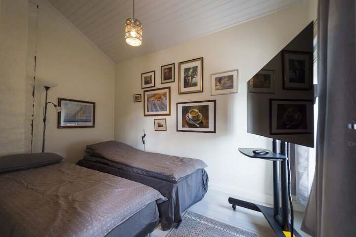 Room 18 of 34
