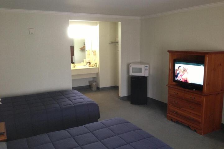 Room 12 of 64