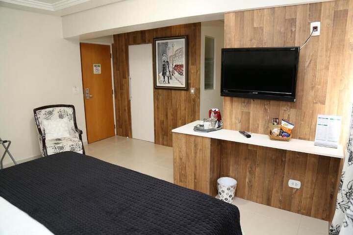 Room 21 of 64