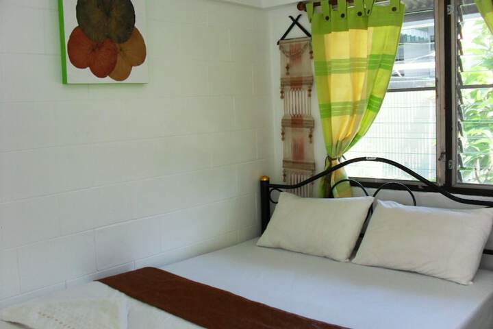 Room 6 of 24