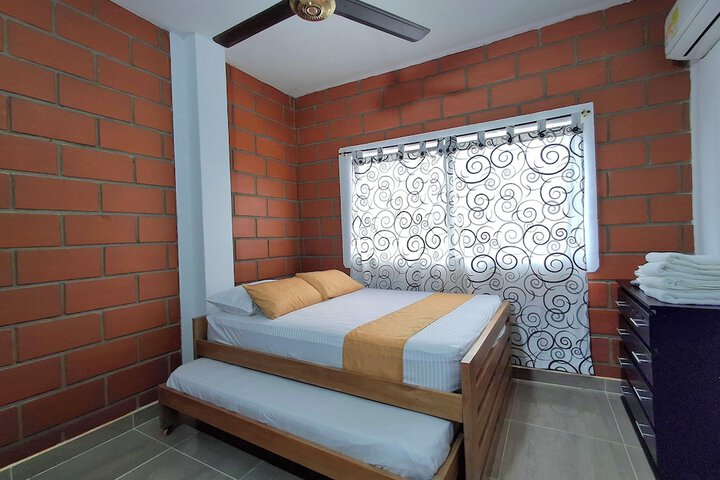 Room 10 of 95