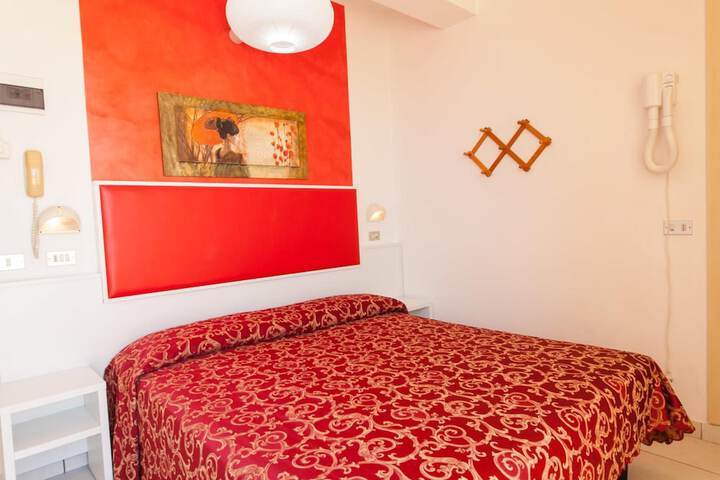 Room 10 of 60