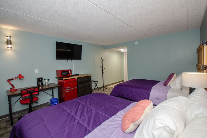 Room 8 of 19