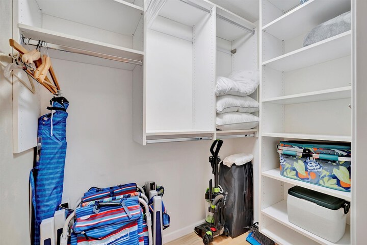 Room 20 of 96