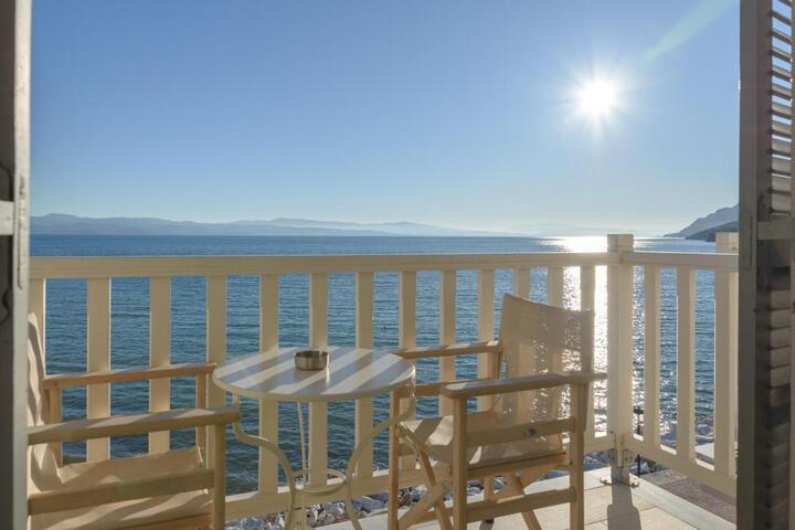 Archontiko Seaside Hotel-Beachfront Blue Experience