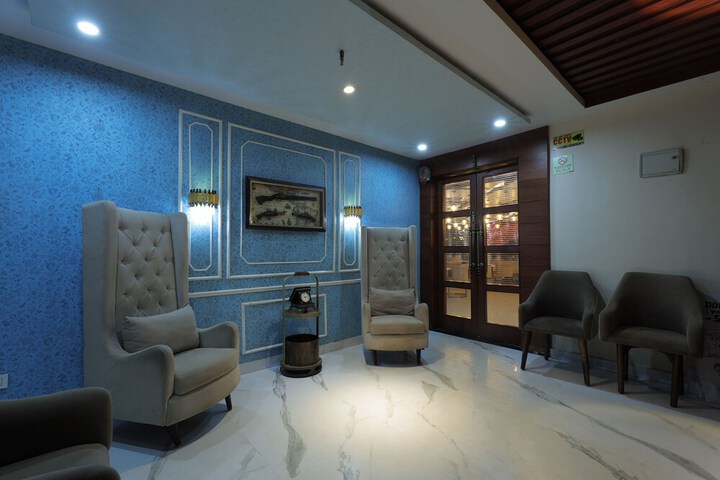 Hotel Interior 13 of 140