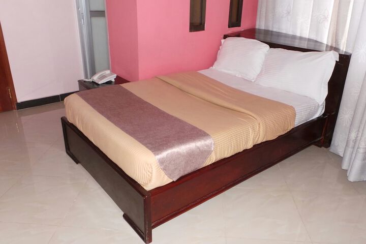 Room 3 of 26