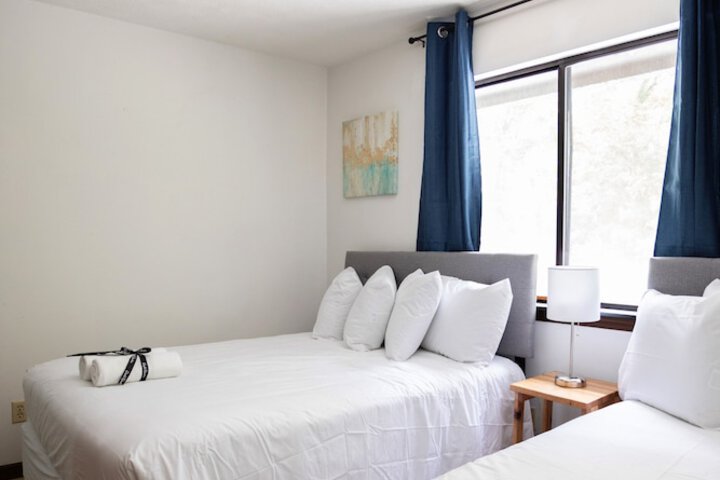 Room 4 of 48