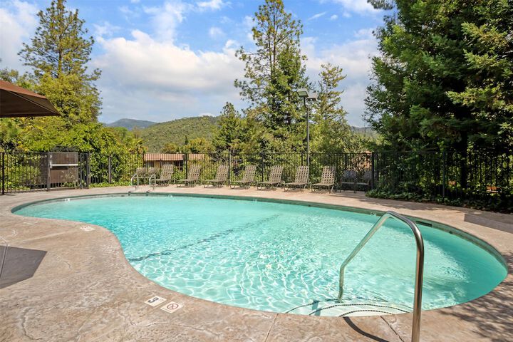 Pool 47 of 62