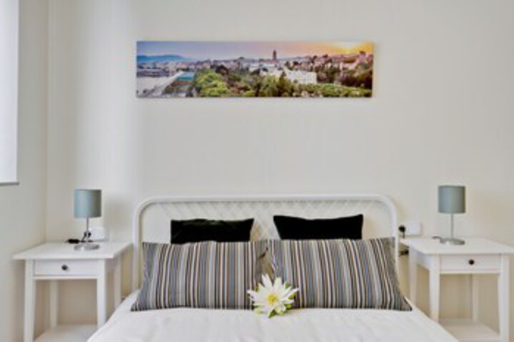 Room 15 of 22