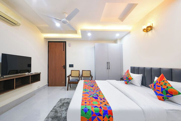 Room 16 of 36