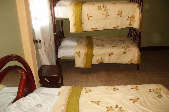 Room 25 of 53
