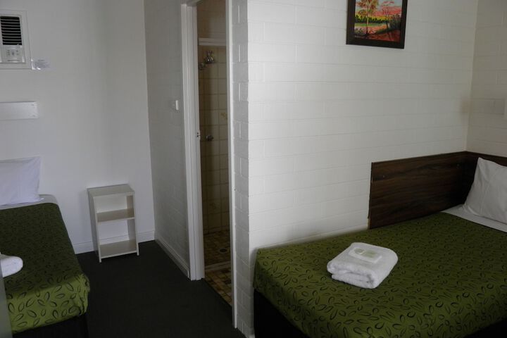 Room 17 of 53