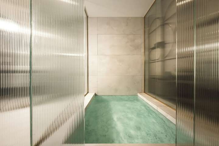 Room 41 of 79